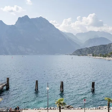 Windsurfer's - Garda View 토르볼레